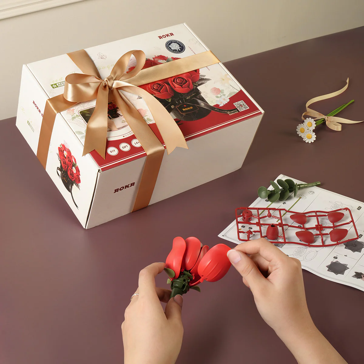 ROKR Red Rose Bouquet DIY 3D Puzzle AF02J - Image 6
