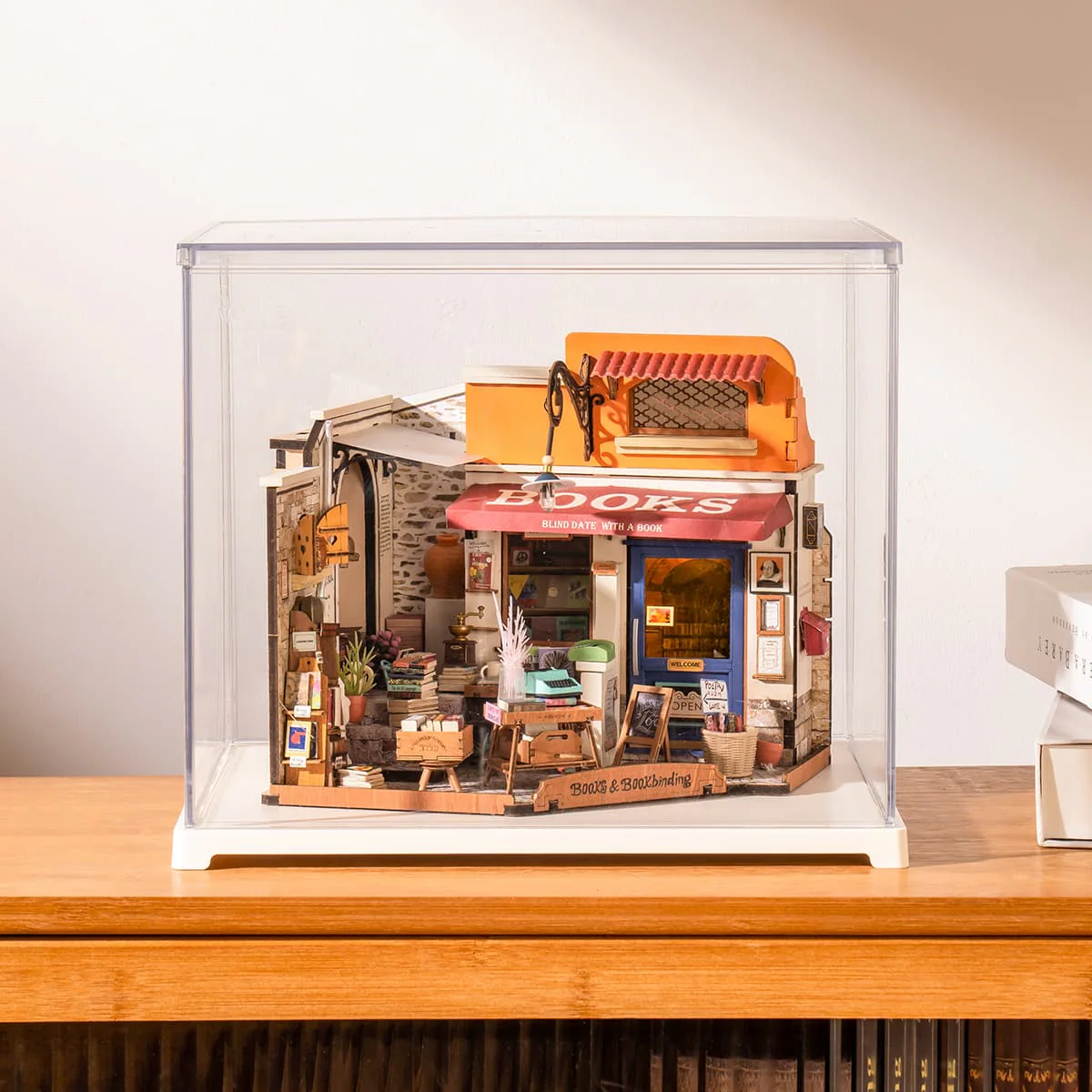 Rolife Corner Bookstore DG164 with Display Box DF03L - Image 2
