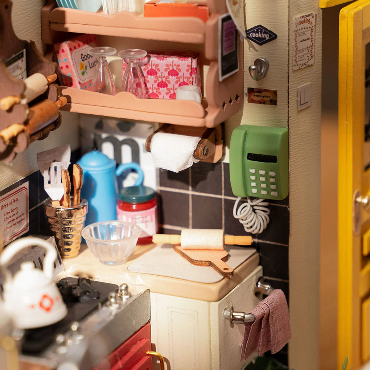 Rolife Cozy Kitchen DIY Miniature House Kit DG159 - Image 3
