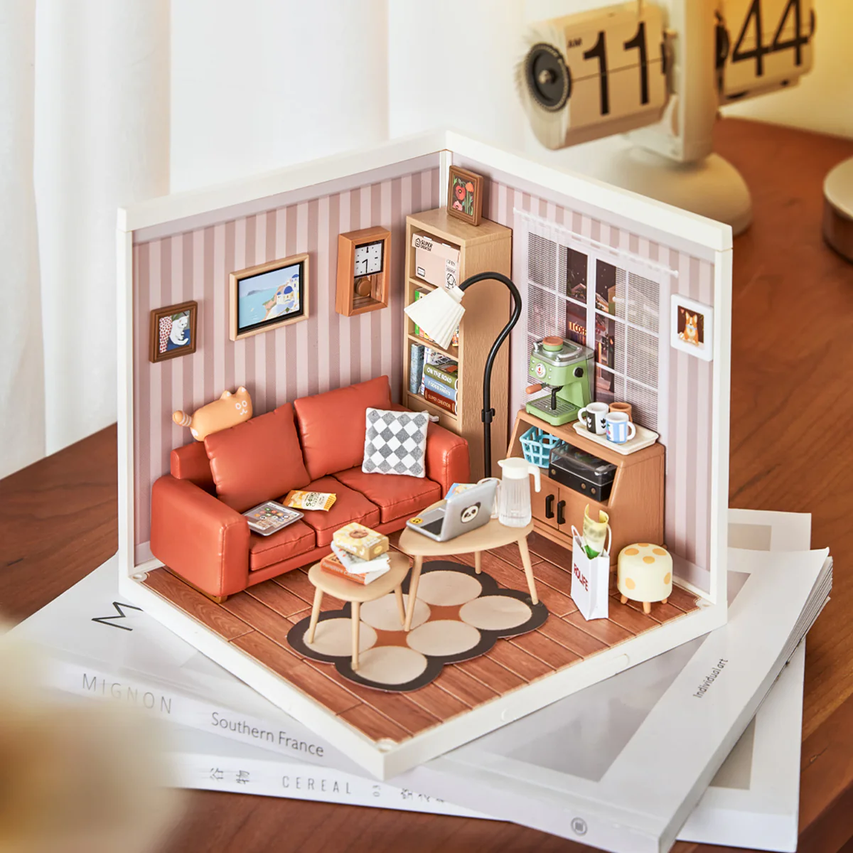 Rolife Cozy Living Lounge Super Creator Miniature House DW007 - Image 3