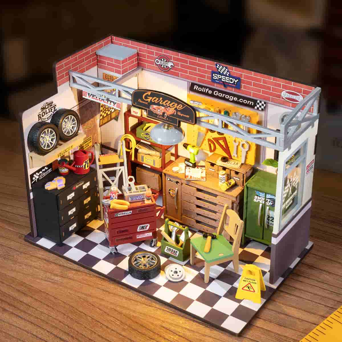 Rolife Garage Workshop DIY Miniature House Kit DG165 - Image 3
