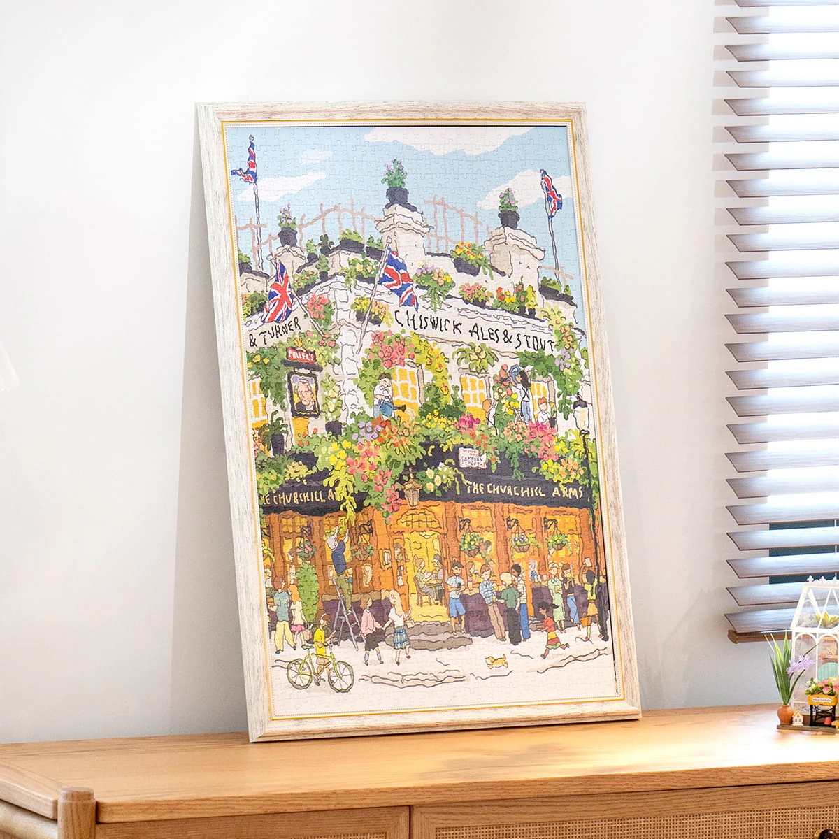 Rolife Pub in London 1000 Piece Jigsaw Puzzle PT007 - Image 2