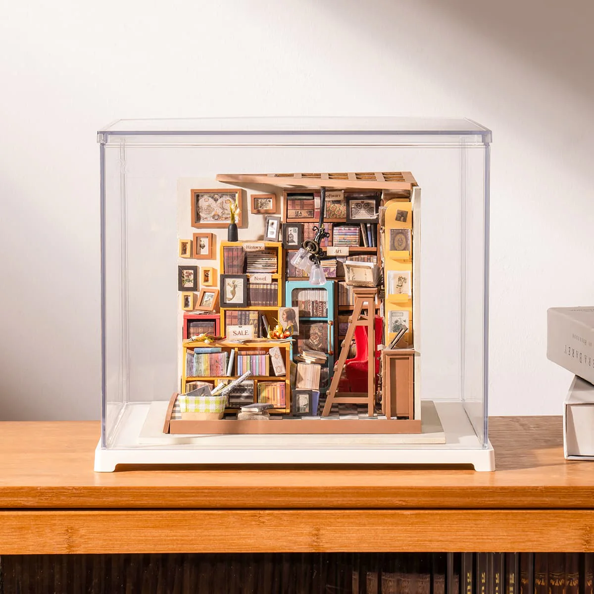 Rolife Sam's Study Library DG102 with Display Box DF03L - Image 4
